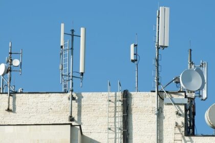 Cell Tower Spectrum Sharing Deal